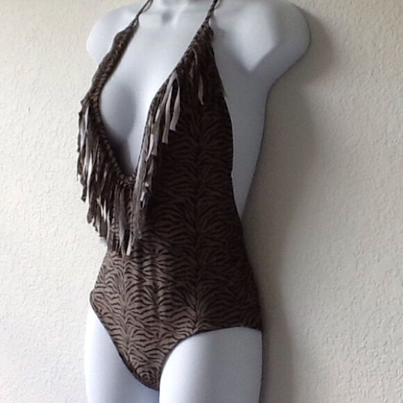 đ„SALEđ„ToriâPraverâSexy DeepâVâSwimsuitâFringe - Picture 2 of 4